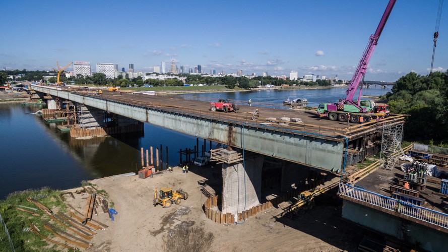 25 czerwca 2015 r. Most Łazienkowski w Warszawie podczas prac remontowych (cat) PAP/Leszek Szymański