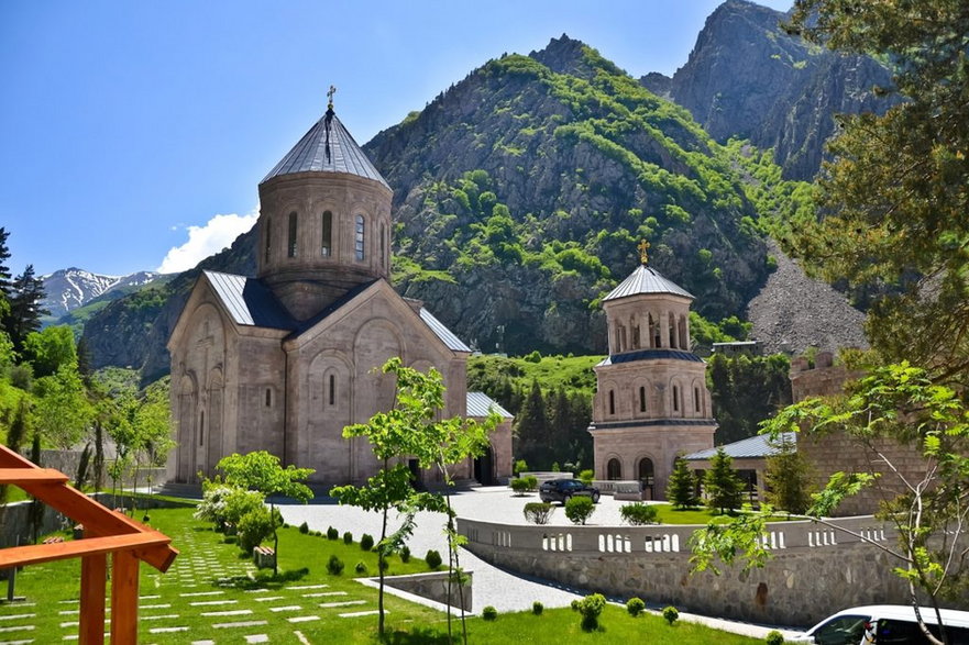 Monastery Dariali