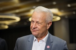 Apoloniusz Tajner zszokowany obradami w Sejmie. "Inna rzeczywistość"