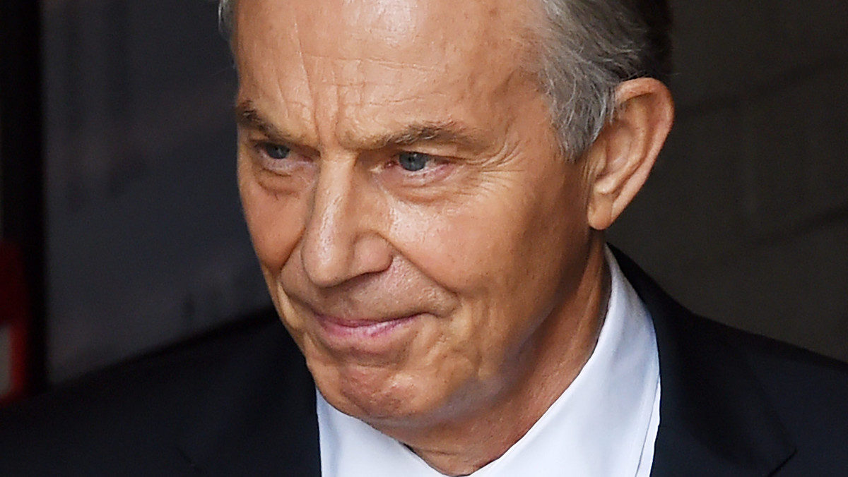 Były brytyjski premier Tony Blair ostrzegł, że europejscy liderzy powinni zrezygnować z "fatalizmu wobec Brexitu" i pozostawić otwarte drzwi do wstrzymania procesu wyjścia W. Brytanii z UE, jeśli Brytyjczycy zmieniliby zdanie w tej sprawie.