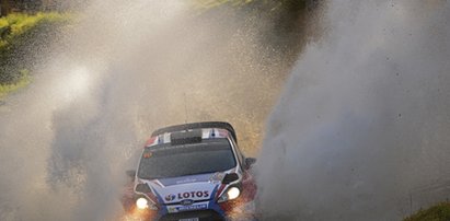 Kubica uczy się jeździć w deszczu!