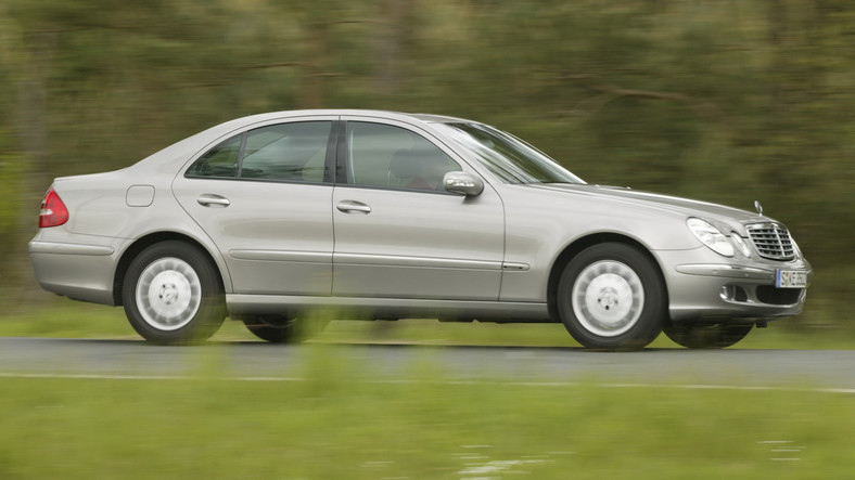 5. Mercedes klasy E W211 (2002-09)