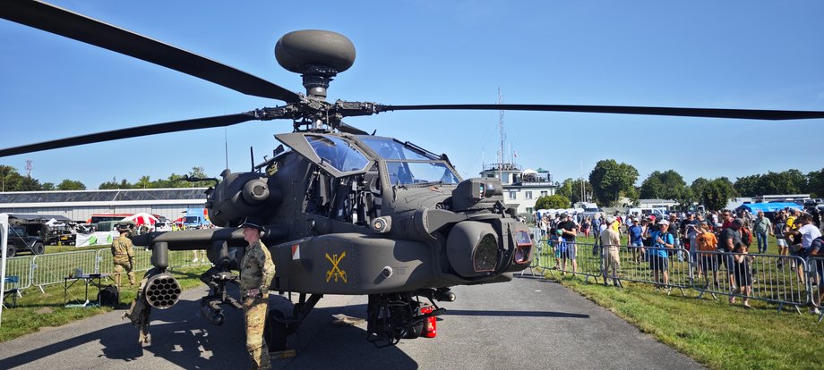 AH-64 Apache