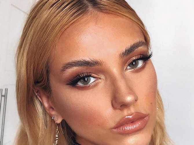 Evo na koju tačku treba da nanesete bronzer 