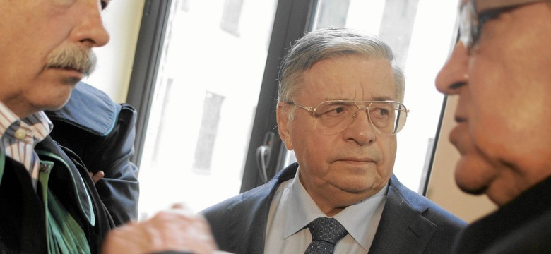Łapówki i "lewe" zwolnienia, żeby uniknąć więzienia? W tym tygodniu kolejny wyrok wobec Lwa Rywina