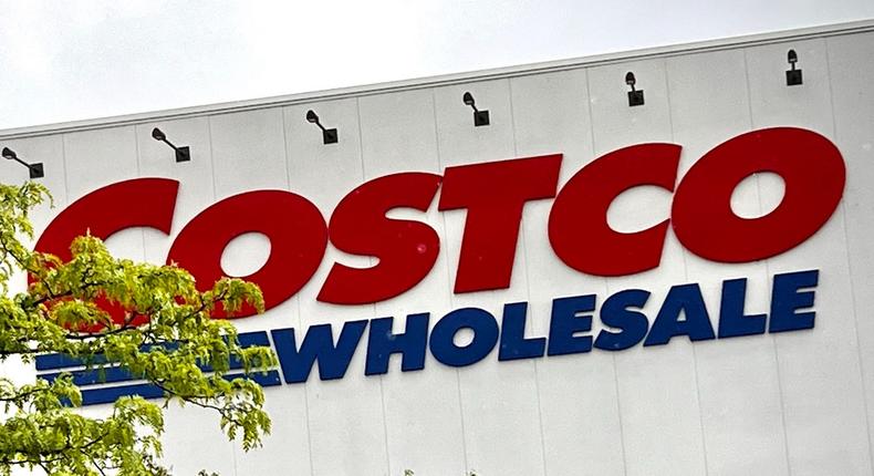 Costco's starting hourly wage for many positions is now $19.50.Dominick Reuter/Business Insider