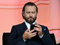 stanowski przyłapany w klubie ze striptizem. tak się tłumaczy były kandydat na prezydenta