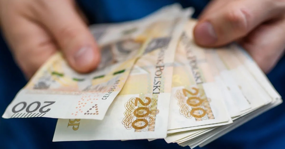 Najnowszy, oszczędnościowy przebój Polaków. Tak ratujemy teraz przed inflacją nasze pieniądze