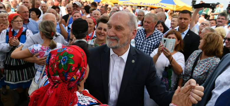 Macierewicz dostał od Kaczyńskiego "bojowe zadanie"? Chodzi o twardy elektorat PiS