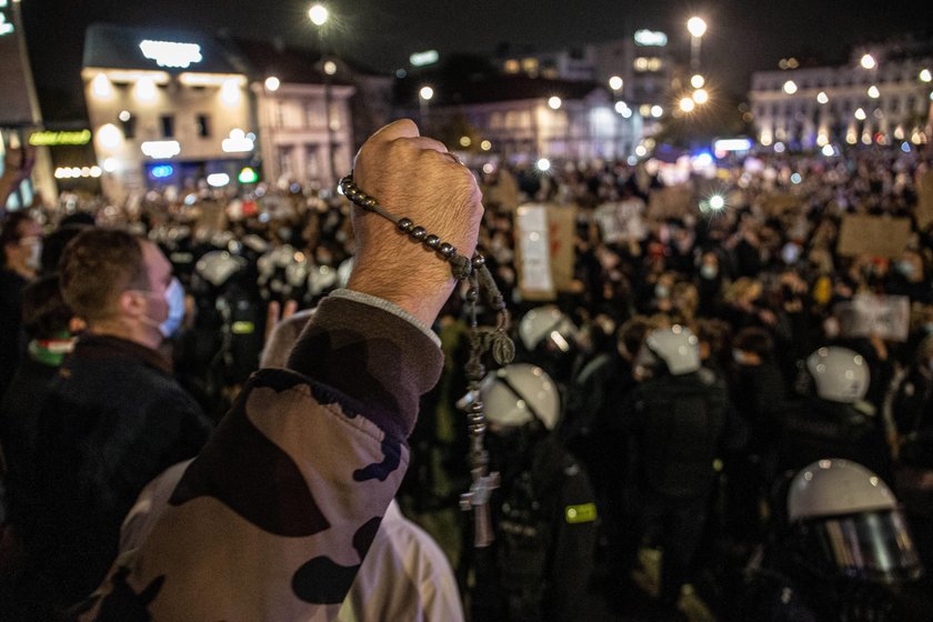 Gorąco na pl. Trzech Krzyży