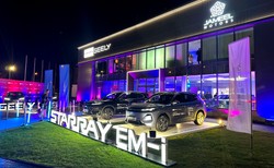 Nowa marka hitem 2025. Flagowy salon już sprzedaje. Dwa SUV-y do wyboru. Jakie ceny?