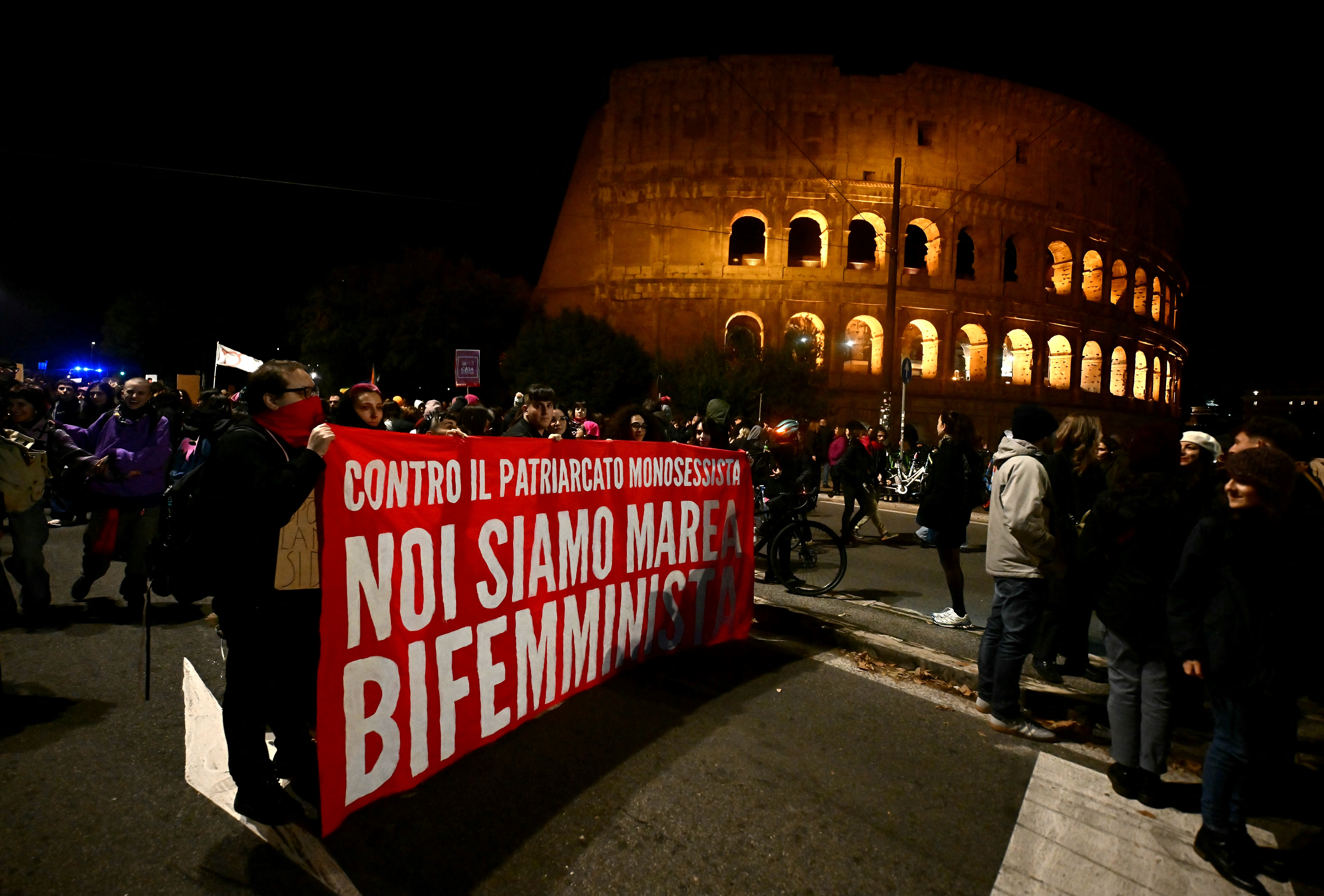 Mario Paciolla: famiglia in piazza a Napoli chiede verità