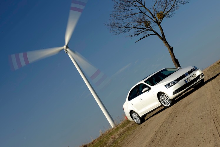 Volkswagen jetta hybrid