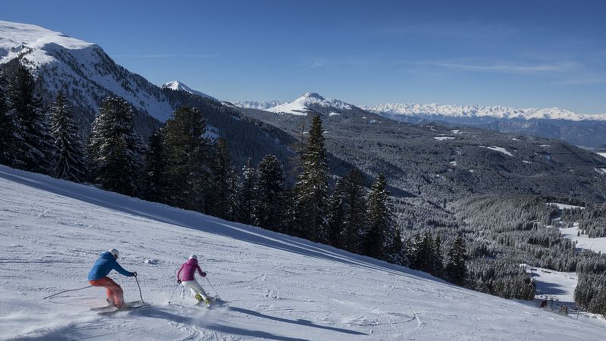 Obereggen, czyli włoskie San Floriano, to jedna z najbardziej popularnych destynacji dla miłośników narciarstwa w Tyrolu Południowym. Stanowi bazę wypadową do usytuowanej w środkowej części Dolomitów stacji narciarskiej Ski Center Latemar.
