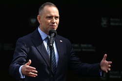 Zaprzysiężenie Karola Nawrockiego. Kim jest nowy prezydent? Wiek, wykształcenie, poglądy, rodzina