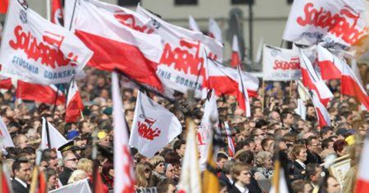 Solidarność pęka na pół | Newsweek