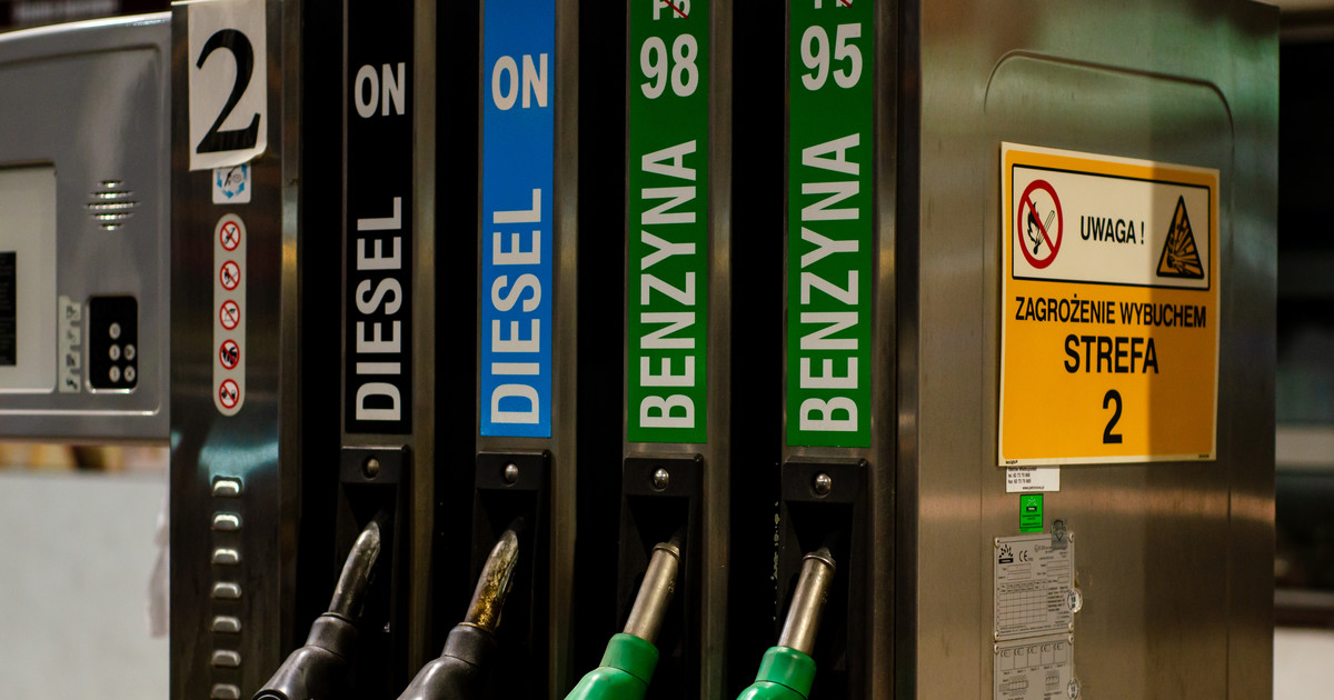End of promotion.  Expectations of new price lists at gas stations