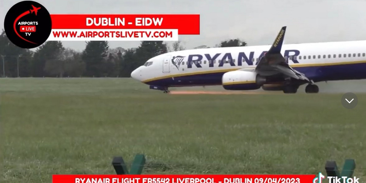 Boeing 737 stracił podwozie przy lądowaniu w Dublinie. Poważny incydent