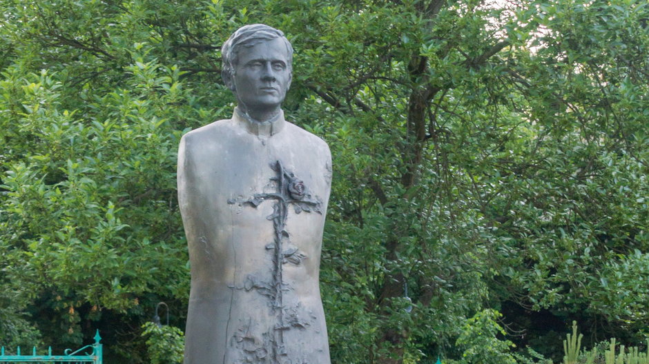 Pomnik ks. Popiełuszki w Częstochowie