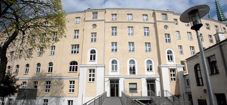 Mężczyzna postrzelony w Warszawie w tajemniczych okolicznościach