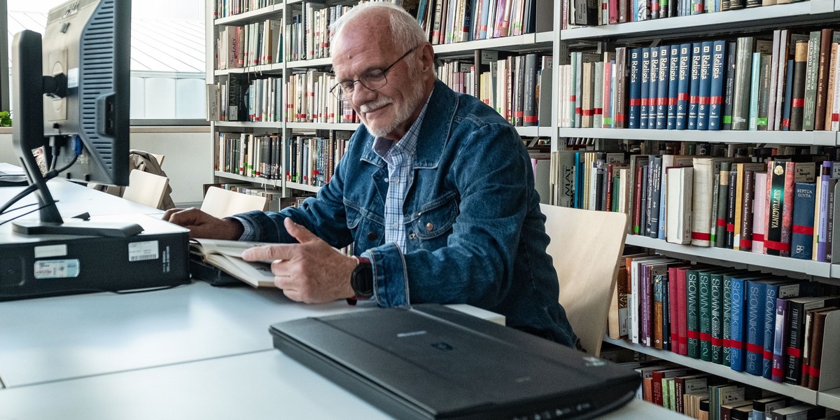 Zenon Lenczewski, 75-letni student z Poznania.