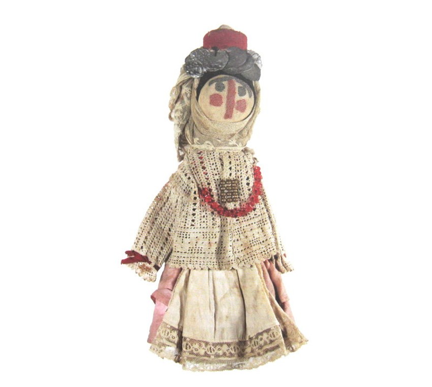 Lutka koju su majke stavljale u prozor „za zdravlje dece“