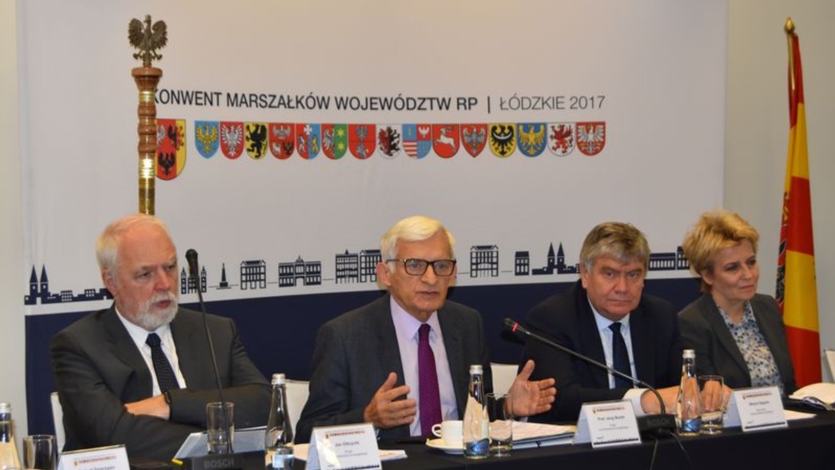 Apel o ugruntowanie władzy samorządowej, jak najdalszej od władz centralnych wystosował jeden z gości specjalnych Konwentu, europoseł Jan Olbrycht. Były premier Jerzy Buzek podkreślił, że rolą władz samorządowych jest dbanie o lokalnych przedsiębiorców.