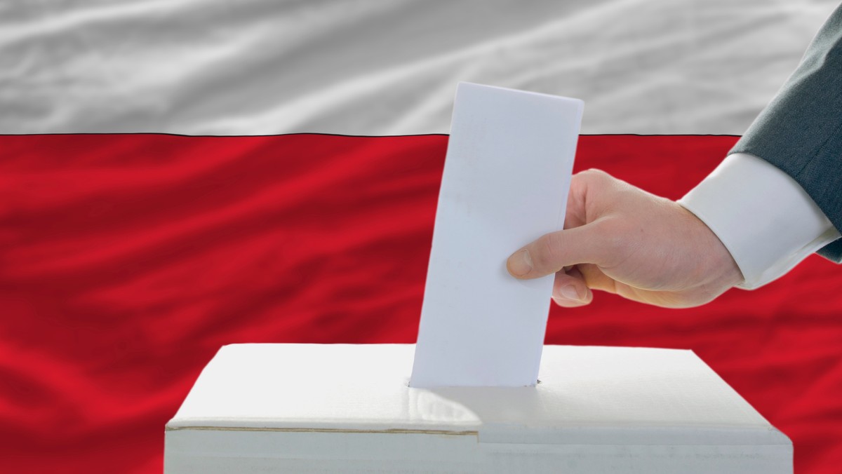 Zorganizowane w niedzielę 17 listopada referenda w sprawie odwołania wójtów w Unisławiu i Brzoziu (woj. kujawsko-pomorskie) są nieważne z powodu zbyt niskiej frekwencji - poinformowały gminne komisje referendalne.