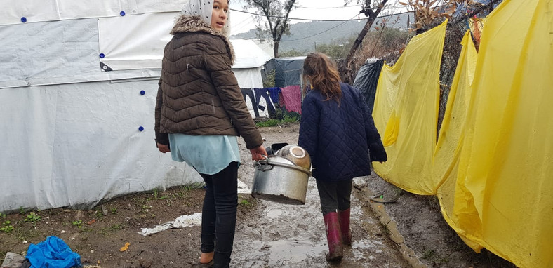 Pomoc dla uchodźców na Lesbos. Fot. PAH