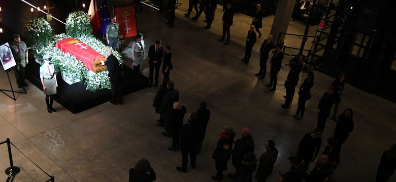 Ile osób pożegnało prezydenta Adamowicza w ECS? Mamy dane