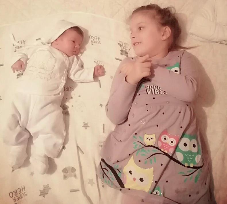 Minja je rođena na Božić, a za Novu godinu je dobila brata Mateju