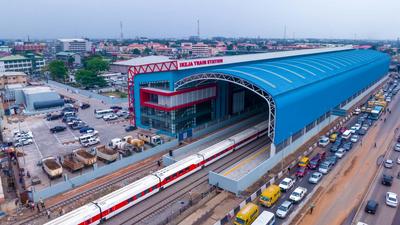 Sanwo-Olu tests run Red Line rail ahead of commissioning by Tinubu [Twitter:@jidesanwoolu]