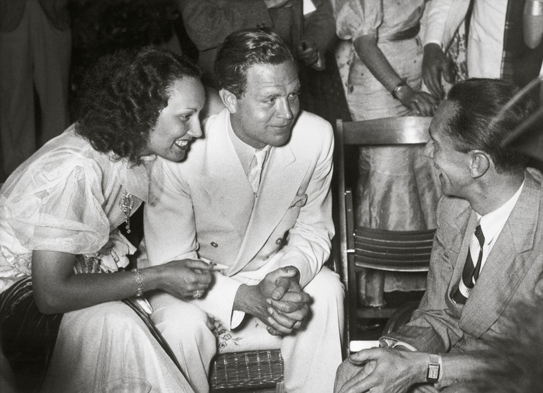 Lida Baarova, wielka gwiazda niemieckiego kina lat 30. Gustav Fröhlich oraz Joseph Goebbels na przyjęciu w Berlinie z okazji zakończenia Olimpiady w 1936 r. 