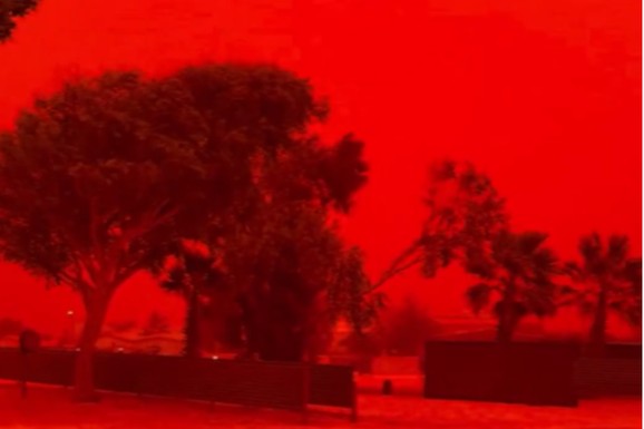 (VIDEO) Nebo nad Australijom je postalo crveno, a iza svega se krije neverovatan fenomen