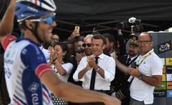 Tour de France: Pinot wygrał etap, Alaphilippe umocnił się na prowadzeniu
