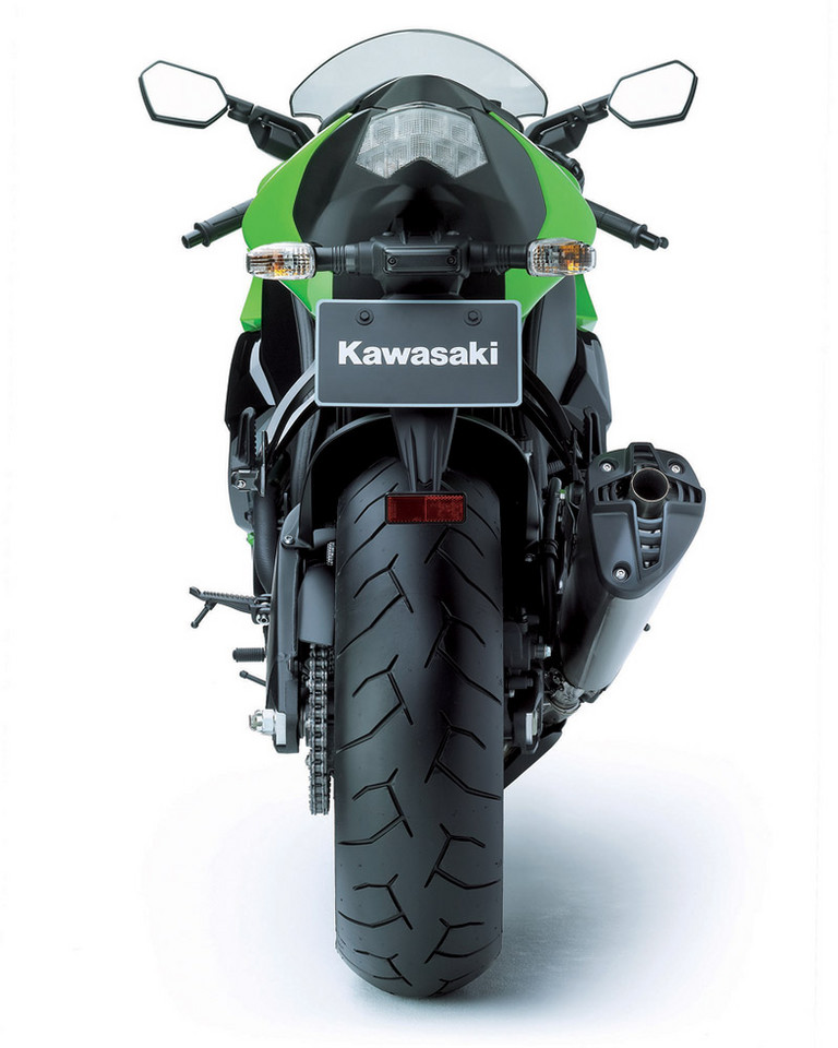 Kawasaki ZX-10R Ninja 2008 – „tylko” 200 koni (+ wideo)