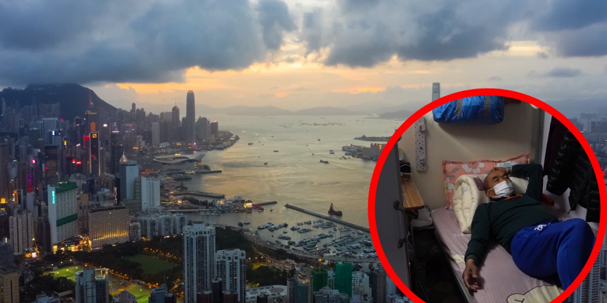 Hongkong jest najdroższym miastem na świecie, jeśli chodzi o znalezienie miejsca do życia. Wiele mieszkań stoi tam pustych i są one traktowane raczej jako inwestycje niż domy mieszkalne. Tymczasem osoby takie jak Au Wai Chit ledwo stać na to, by opłacić mieszkanie o powierzchni 2,8 m². To jedna czwarta wielkości miejsca parkingowego.