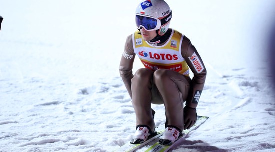 Turniej Czterech Skoczni: zwycięstwo Nikaido, czołówka Tomasiaka. Stoch odpadł, Kubacki awansował