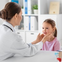 Nyakunkon az influenza: egyre többen panaszkodnak ilyen tünetekre!
