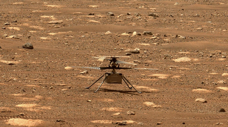 A Mars látképe és a Perseverance rover kis helikoptere / Fotó: Northfoto