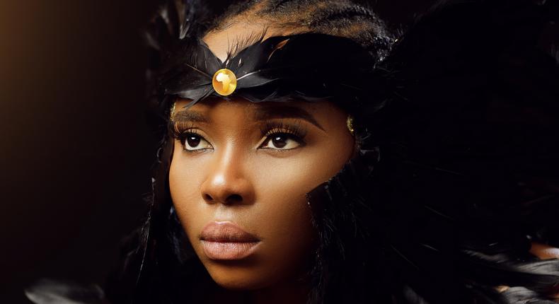 Yemi Alade - Empress. (Effyzie)