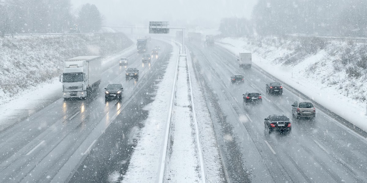 IMGW. Prognoza pogody. Niskie temperatury i opady śniegu