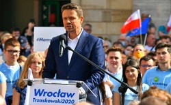 Rzecznik rządu naciska na Trzaskowskiego. Chodzi o adopcje dzieci przez pary homoseksualne