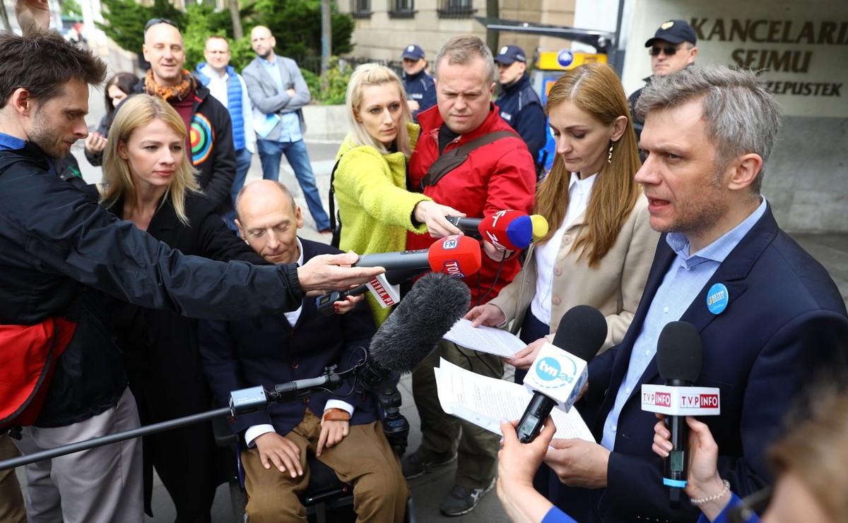 Monika Zima-Parjaszewska i prezes Fundacji „Instytut Rozwoju Regionalnego” Aleksander Waszkiele