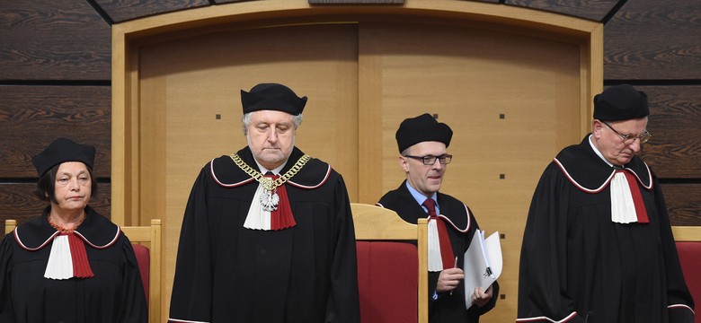 Eksperci o orzeczeniu TK: Zła Konstytucja i otwarta droga do likwidacji OFE