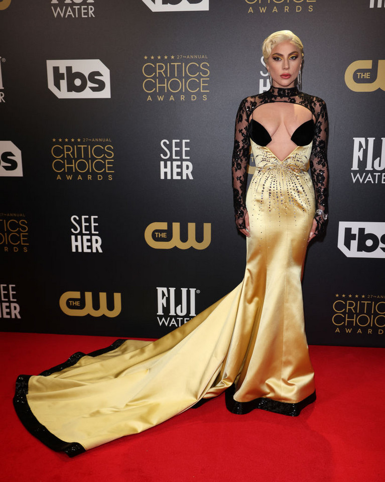 Critics Choice Awards 2022. Lady Gaga w kreacji Gucci