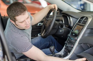 Używane auto? Cudów w motoryzacji nie ma, tylko mniej lub bardziej cofnięte liczniki