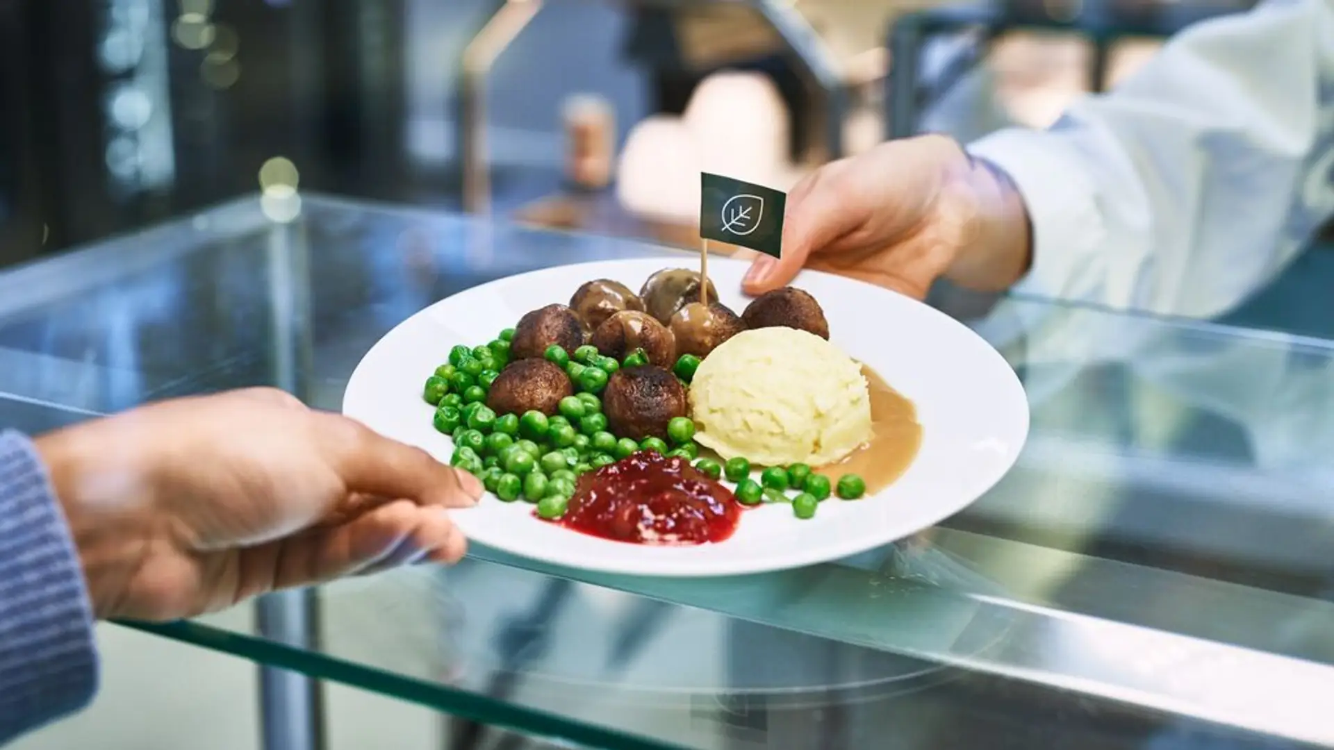 Do 2025 roku połowa menu w IKEA będzie wegańska