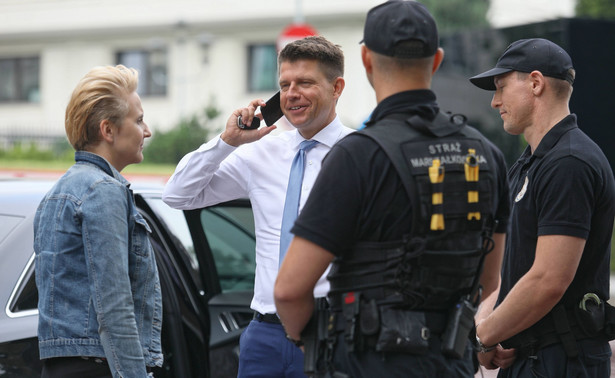 Komendant Straży Marszałkowskiej reaguje na żądanie przez Petru 50 tys. zł zadośćuczynienia