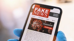 fake newsy i dezinformacja w sieci. młodzi i seniorzy najbardziej podatni na manipulacje